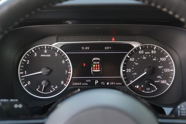 2024 Nissan Pathfinder SL