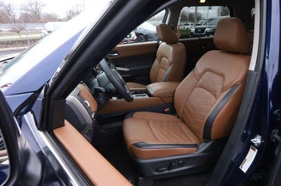 2024 Nissan Pathfinder Platinum