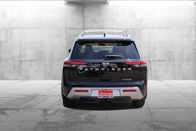 2025 Nissan Pathfinder Platinum