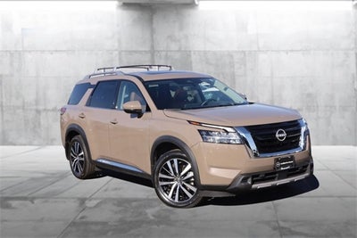 2024 Nissan Pathfinder Platinum