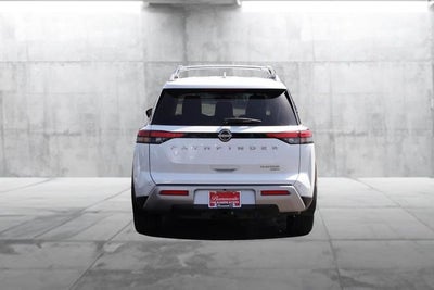 2025 Nissan Pathfinder Platinum
