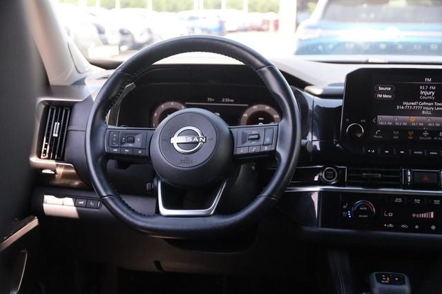 2023 Nissan Pathfinder Platinum