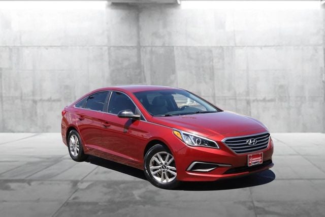 Used 2016 Hyundai Sonata SE with VIN 5NPE24AF3GH395637 for sale in Hazelwood, MO