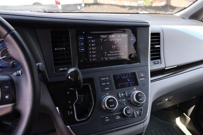 2017 Toyota Sienna Base