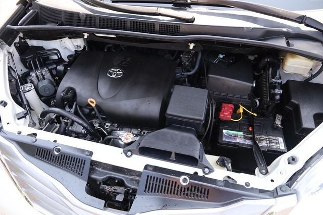 2017 Toyota Sienna Base