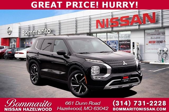 2024 Mitsubishi Outlander SE Black Edition 2WD's photo
