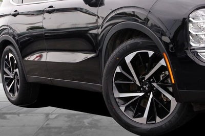 2024 Mitsubishi Outlander SE Black Edition