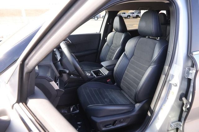 2024 Mitsubishi Outlander SE Black Edition