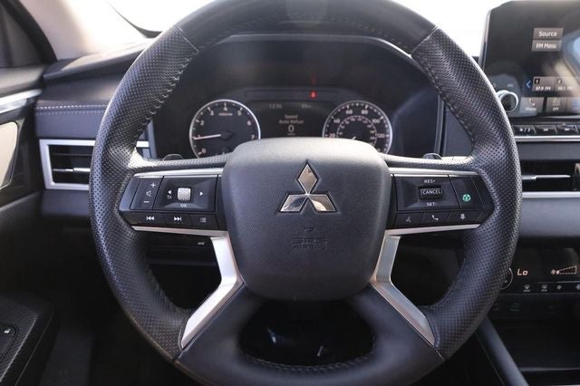 2024 Mitsubishi Outlander SE Black Edition