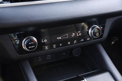 2024 Mitsubishi Outlander SE Black Edition