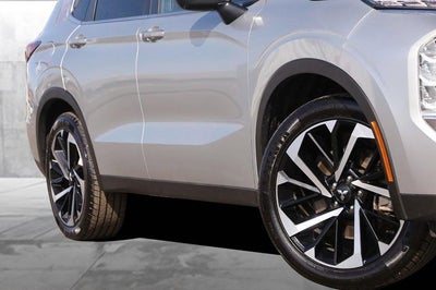 2024 Mitsubishi Outlander SE Black Edition