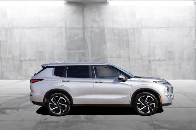 2024 Mitsubishi Outlander SE Black Edition