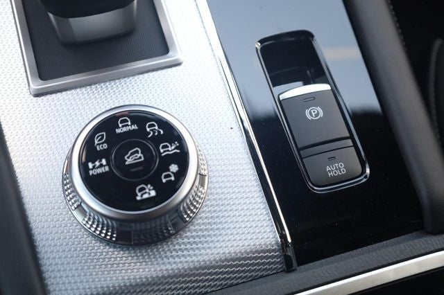 2026 Nissan Rogue Plug-In Hybrid Platinum