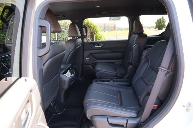 2025 Nissan Armada SL