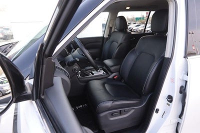 2024 INFINITI QX80 LUXE