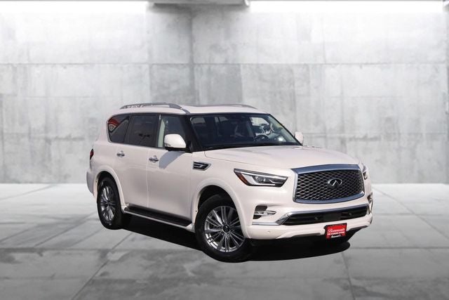 2024 INFINITI QX80 LUXE