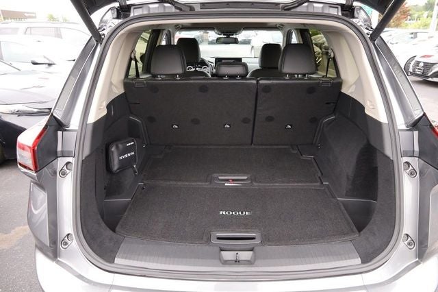 2025 Nissan Rogue SL