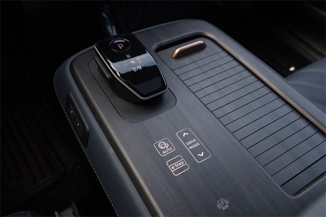 2025 Nissan Ariya PLATINUM+ e-4ORCE CPO