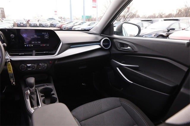 2025 Chevrolet Trax LS